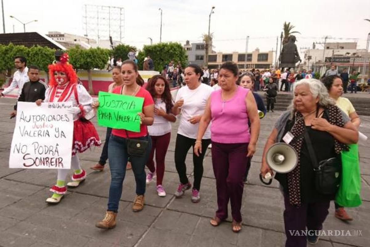 Exigen aclarar homicidio de niña en Neza
