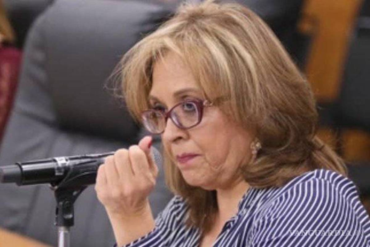 Medios “normales” mienten y atacan; los blogs sí representan, asegura diputada de Morena