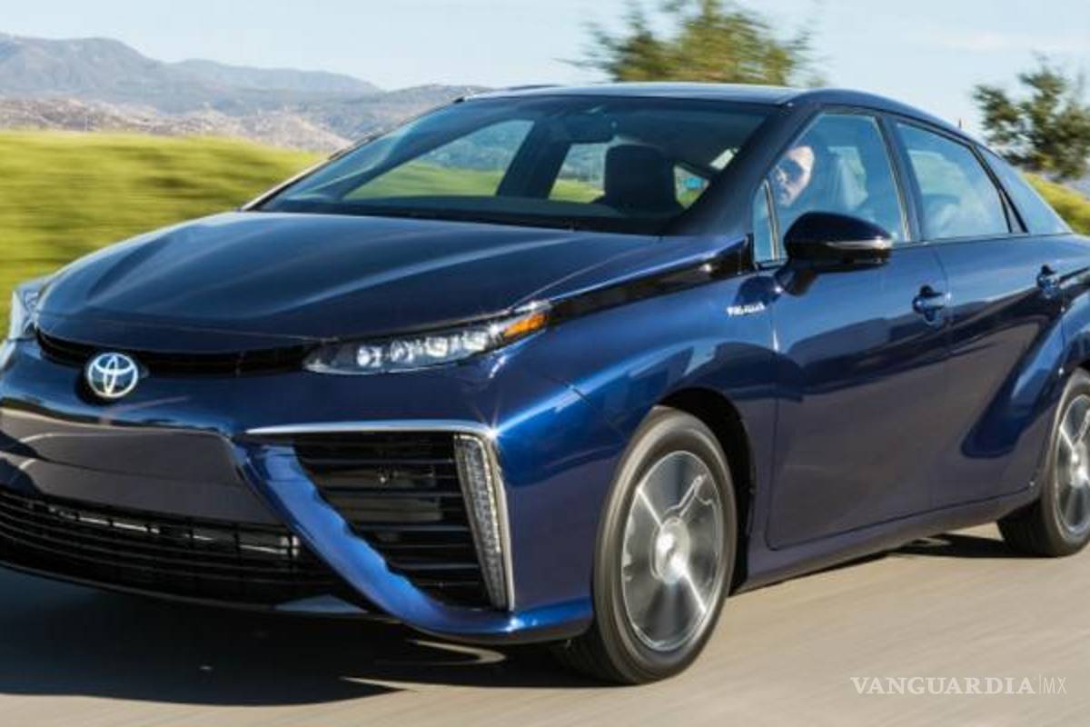 Toyota Mirai es premiado como el Auto Verde del 2016