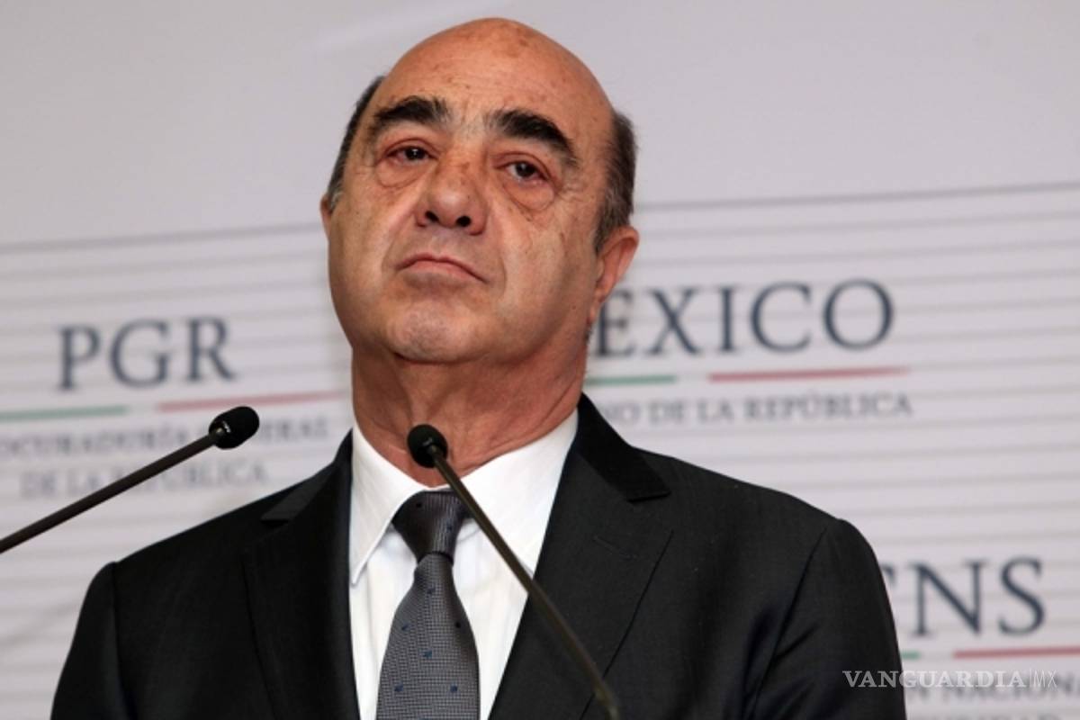 Murillo Karam reiteró que un grupo delincuencial de la zona de Guerrero quemó a personas en el basurero de Cocula