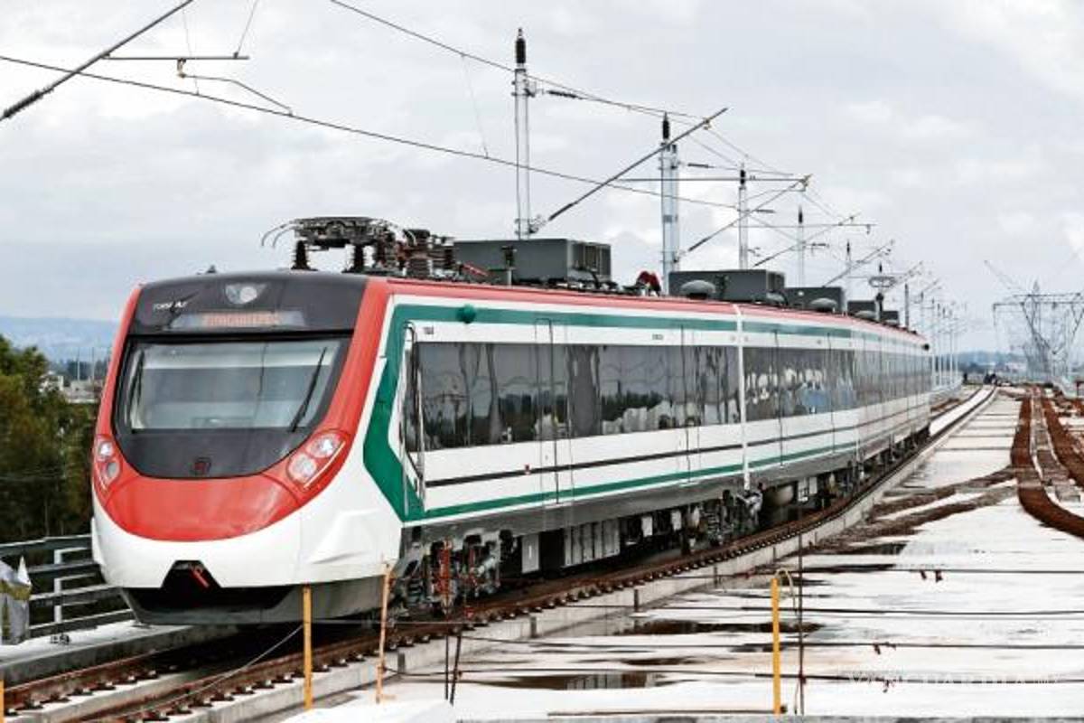 Tren más rápido de AL operará en 2018, de México a Toluca