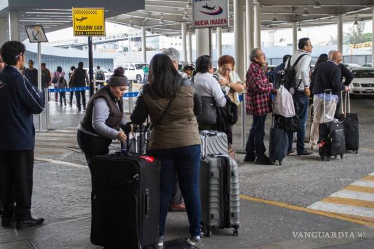 Profeco multa a 5 aerolíneas por cobros de primer maleta a EU y Canadá