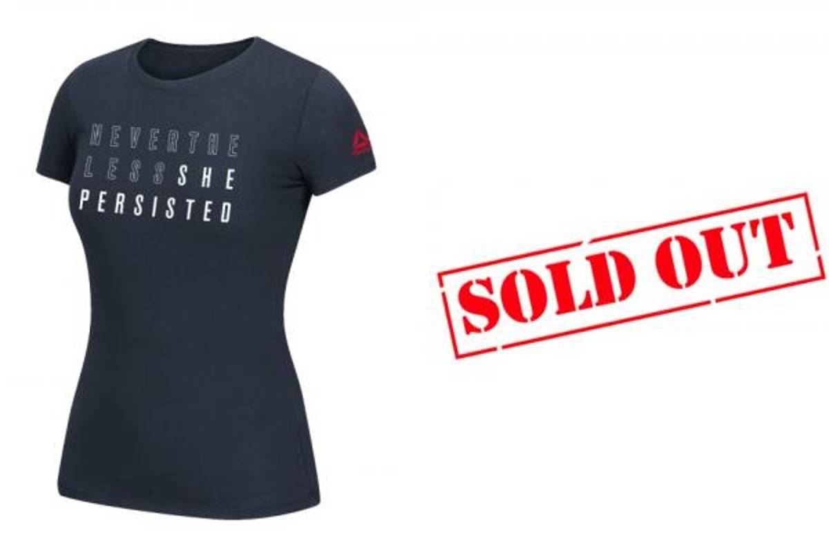 Reebok se une al feminismo y agota playera en tiempo récord