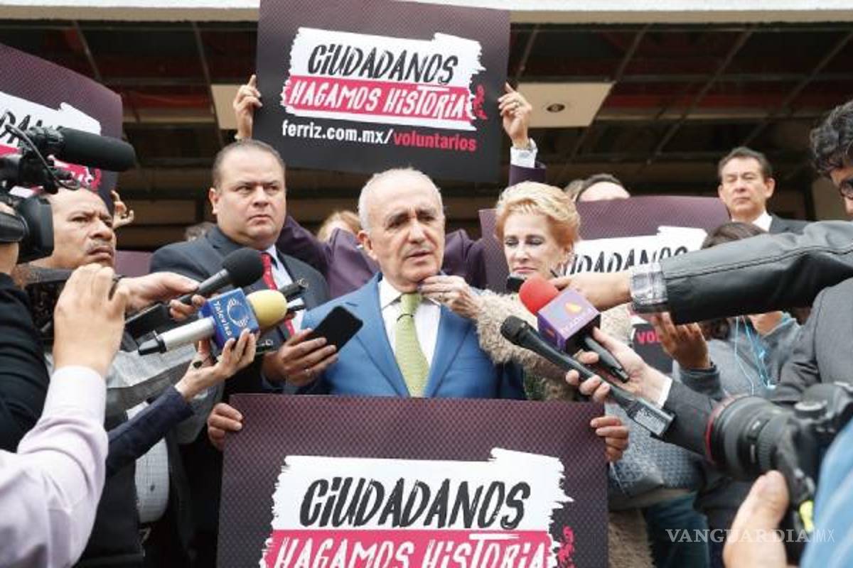 Pedro Ferriz de Con se inscribe como presidencial independiente