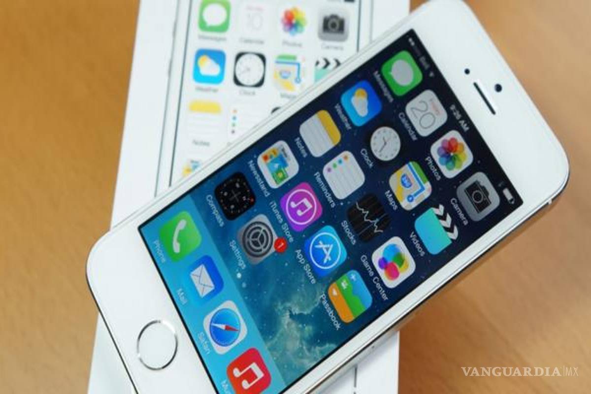 iPhone SE llega hoy a México