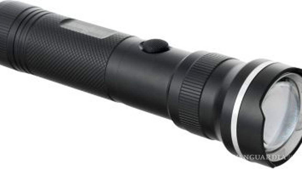 $!Lo que deberías de llevar en la guantera de tu coche