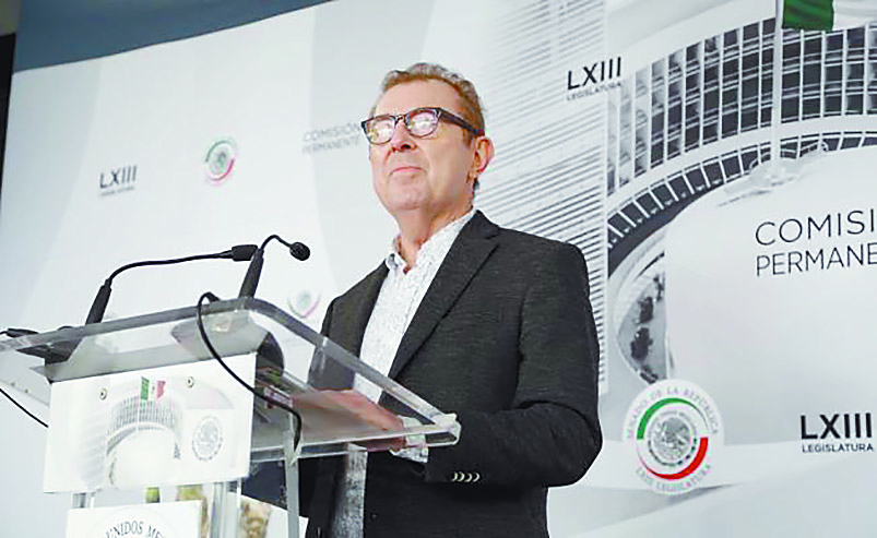 Se suma senador panista a la contienda por dirigencia