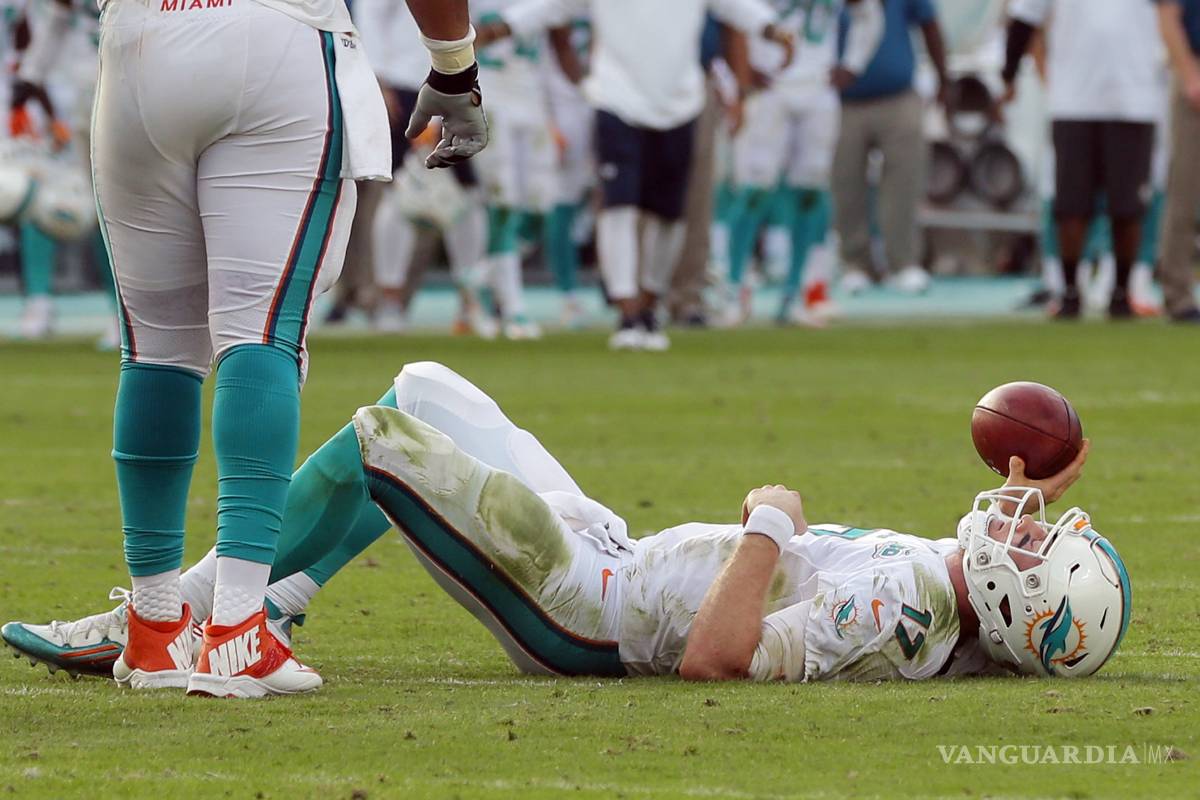 Tannehill seguirá sin jugar con los Dolphins