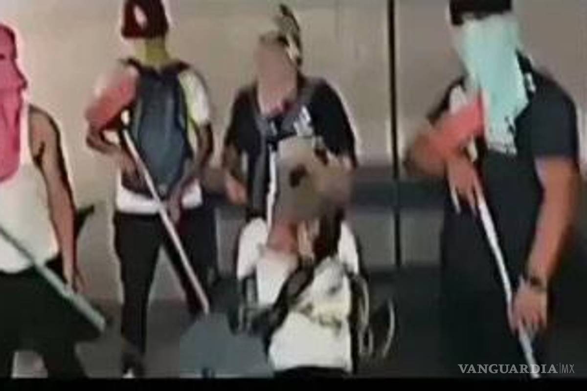 Alumnos simulan una ‘ejecución’ en salón de clases, en Sonora (video)