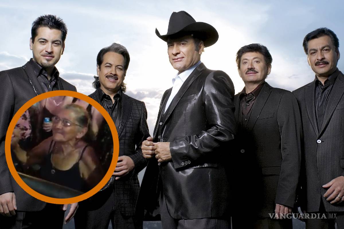 Abuelita canta y baila La Puerta Negra y se vuelve viral (Video)