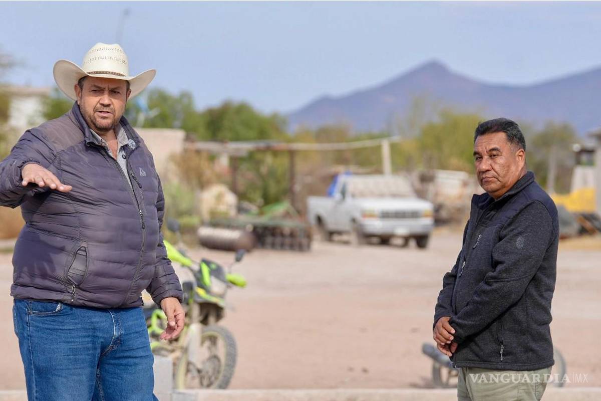 $!El Gobierno Municipal supervisó la construcción del complejo deportivo y la instalación de luminarias LED en la zona.