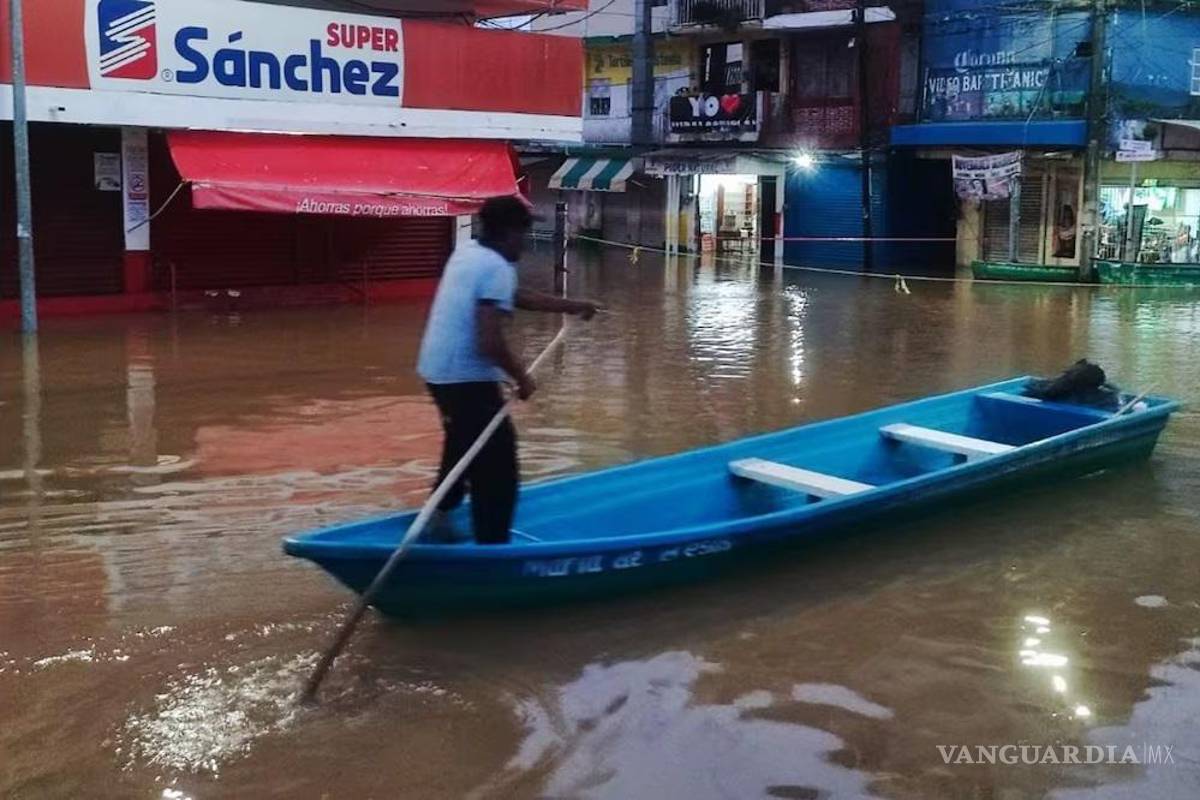 Lluvias dejan sin comida ni abasto a poblados del centro del país; ventas se desploman