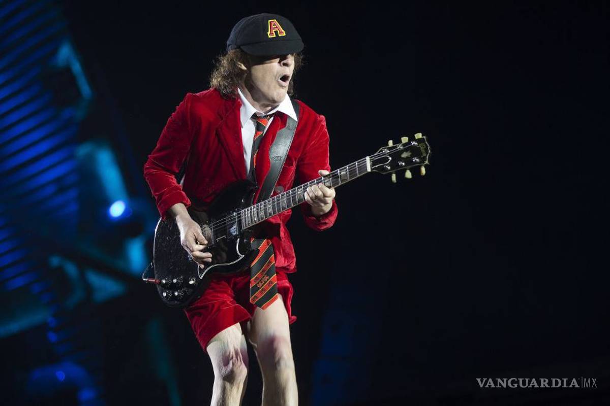 Angus Young es el líder indiscutible de AC/DC