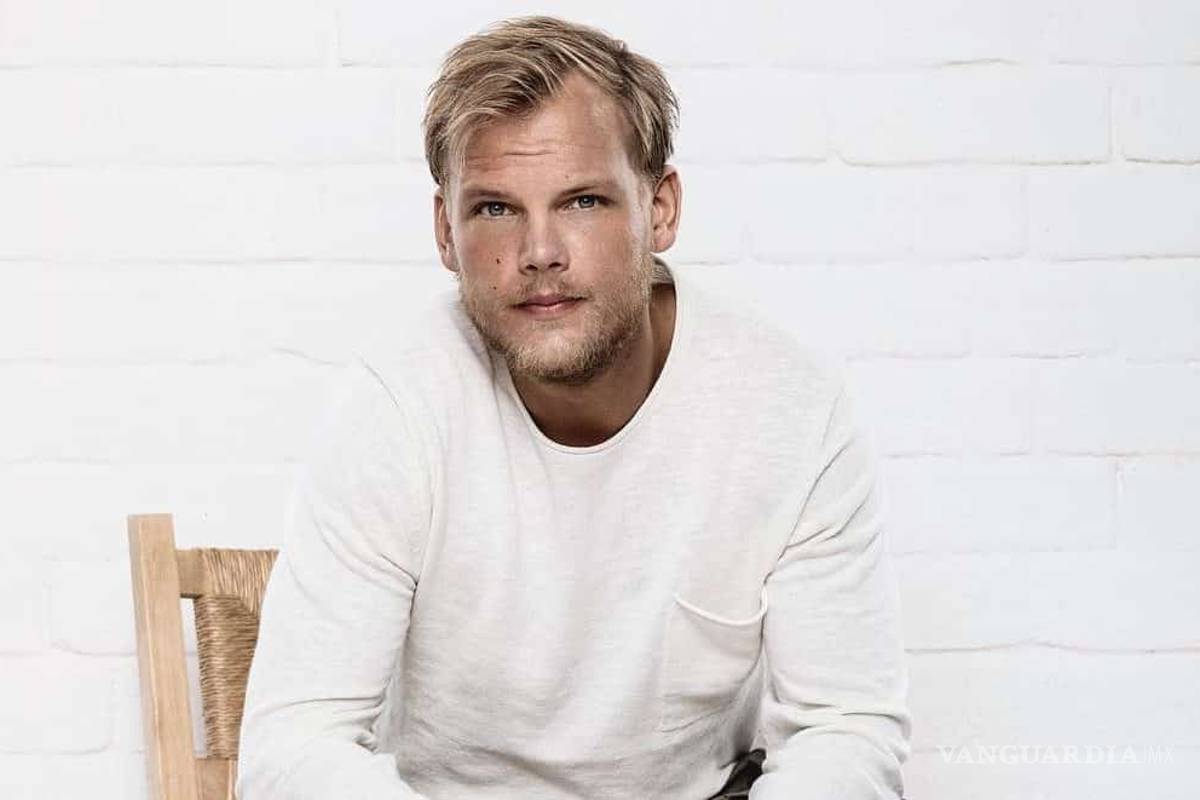 Avicii se suicidó con un cristal roto, según TMZ