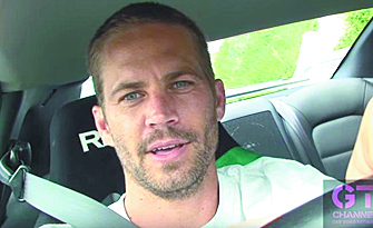 Video muestra a Paul Walker manejando a alta velocidad