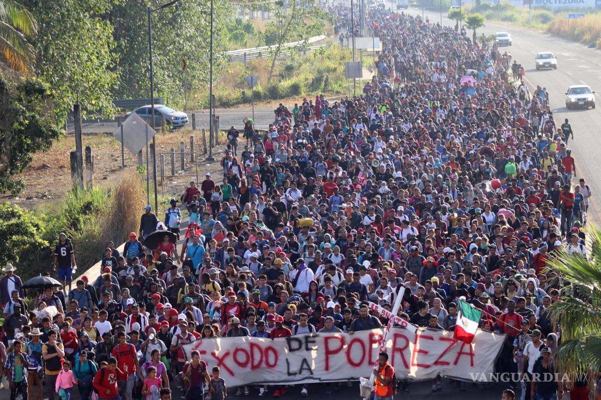 Responsabiliza Presidente a traficantes de personas de organizar caravanas