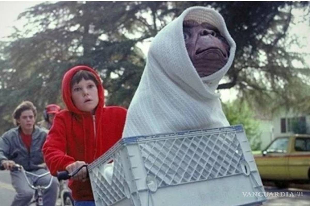 E.T. regresa a casa; después de 37 años se reencuentra con Elliot