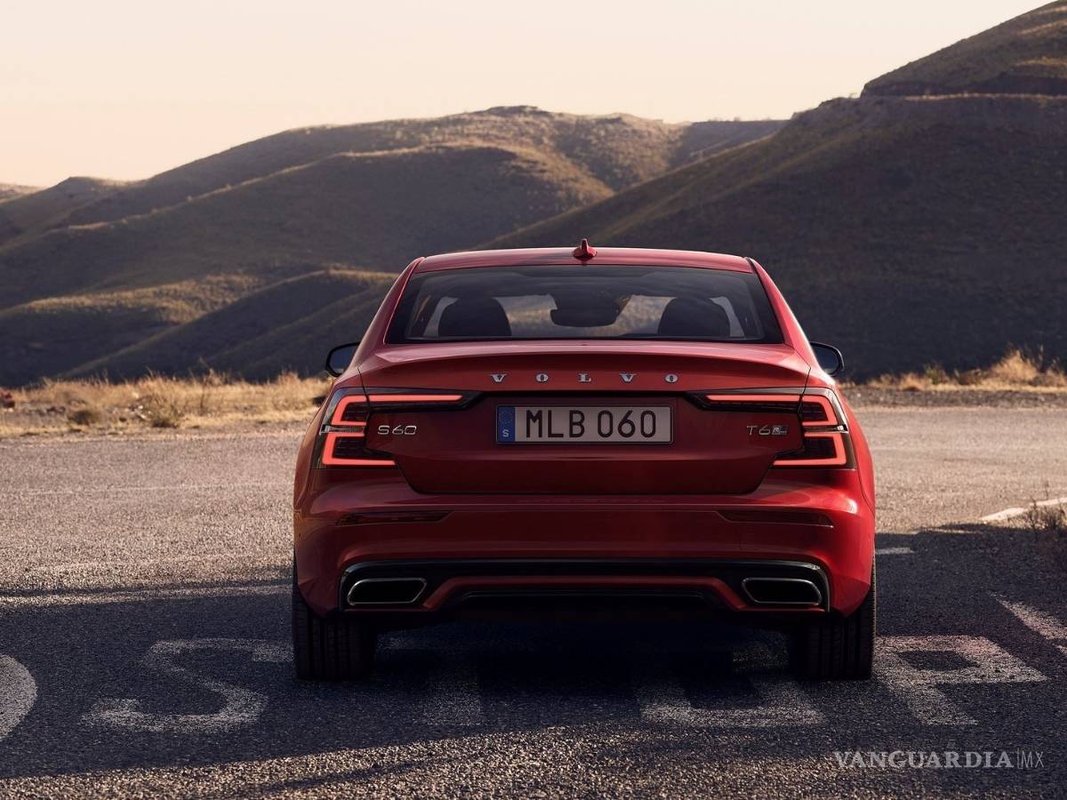 $!Volvo S60 llega a México para buscar su lugar entre los lujosos, checa precios, versiones y equipamiento