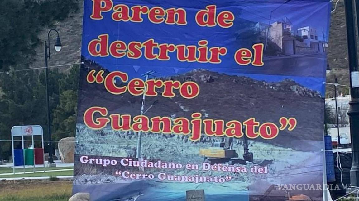 Vecinos salen en defensa del cerro Guanajuato en Ramos Arizpe; con manifestación exigen alto a la construcción