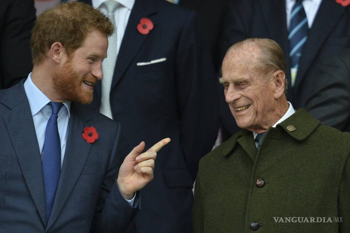 ‘Leyenda de las bromas y descarado hasta el final’, el Príncipe Harry recuerda a su abuelo con emotivo mensaje