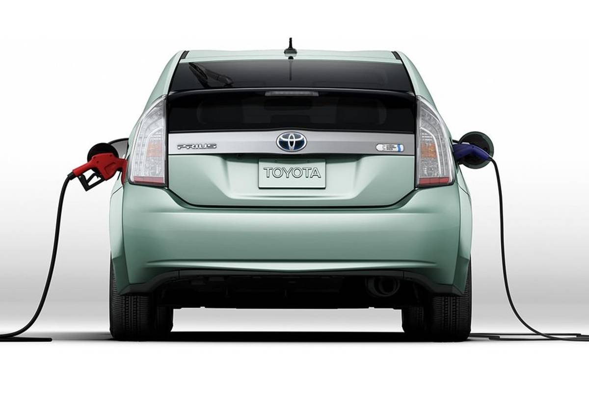 Se venden tres mil 90 híbridos en noviembre: Inegi