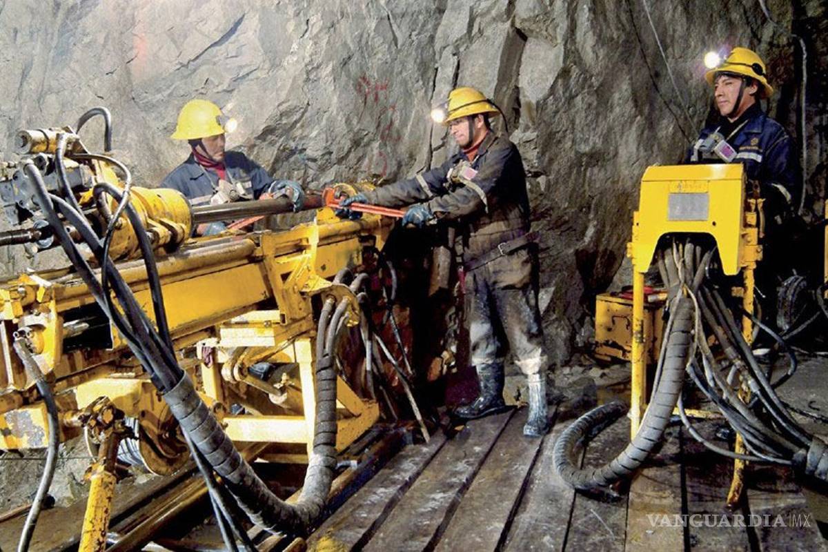 Ordenan a Larrea pagar $318 millones a mineros de Cananea