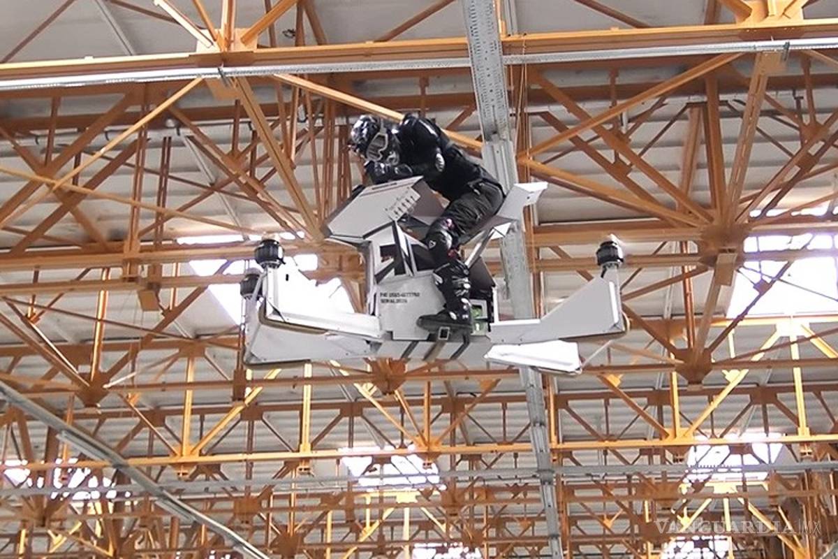 Como en Star Wars, crean 'motocicleta voladora'