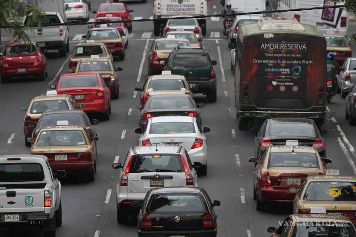 'Doble Hoy no Circula' frena recaudación por diesel y gasolina