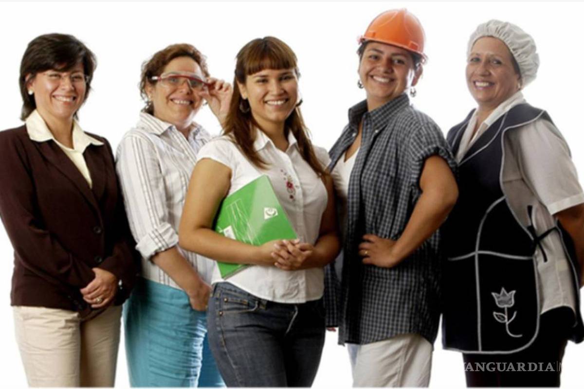 Mujeres ganan un 24% menos y solo ocupan el 25% de los cargos directivos