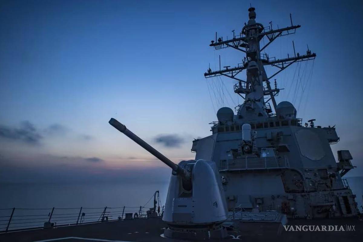 Hutíes disparan un misil contra un buque de guerra de EU, el cual tuvo que derribarlo