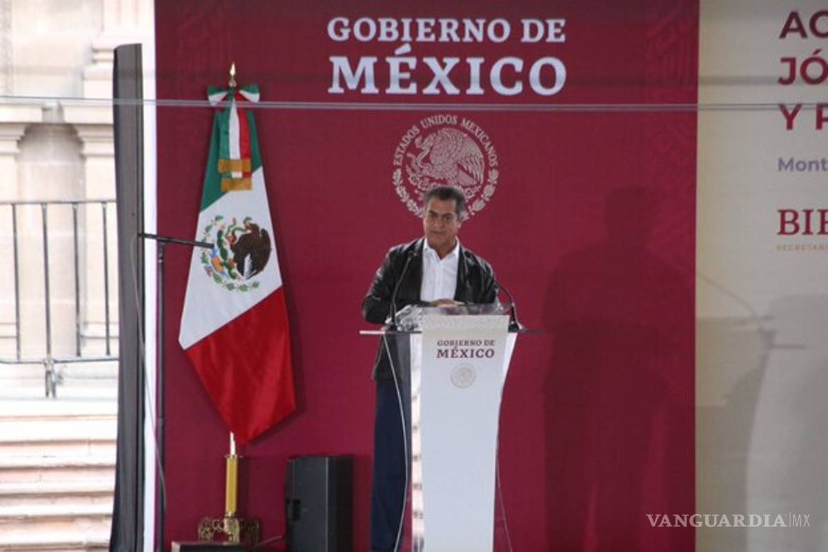 'El Bronco' es abucheado en acto de AMLO en Monterrey