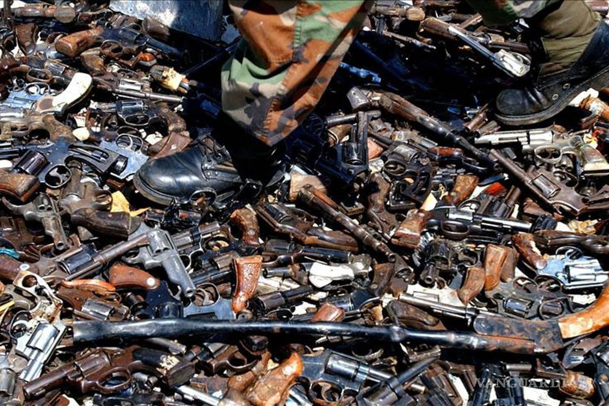 Bajan investigaciones por uso ilegal de armas, y homicidios con ellas suben 70%