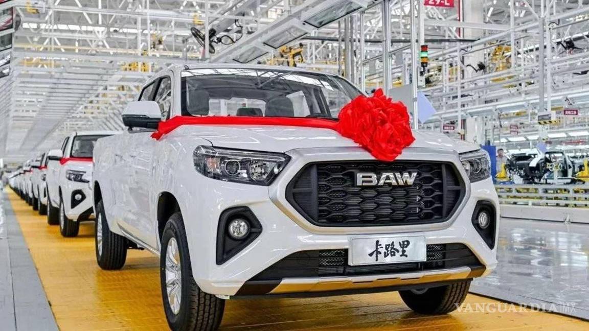 $!La empresa BAW es la que fabricó el modelo Calorie, una camioneta mediana de doble cabina que se convirtió en la más barata del mundo en su clase