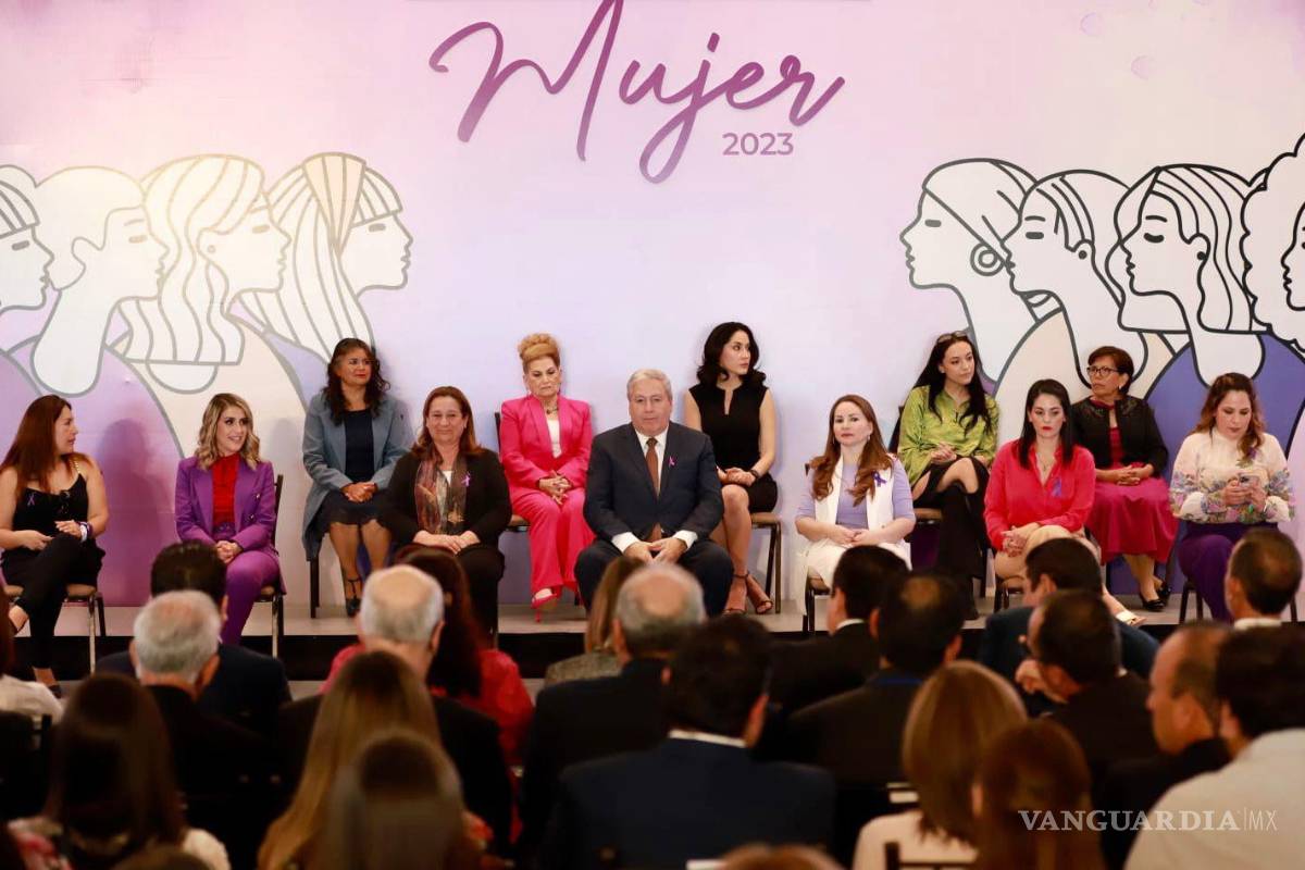 Entregan en Saltillo el Premio Municipal a la Mujer