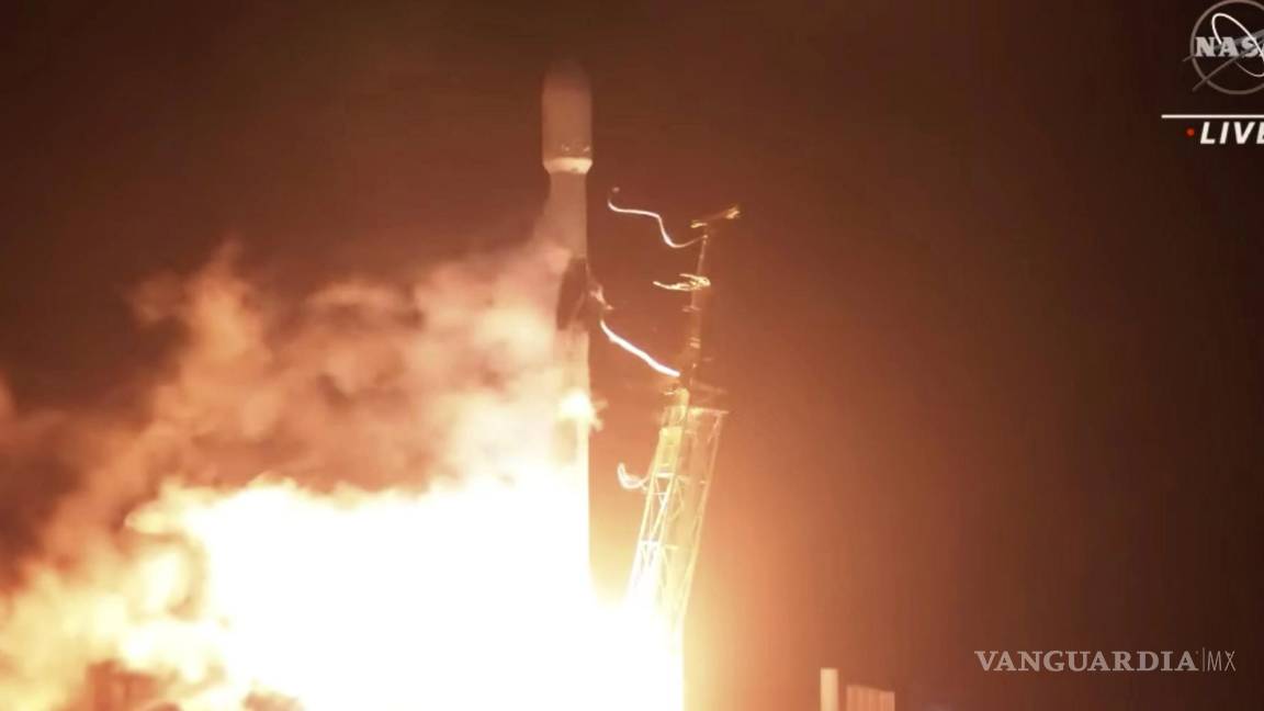 $!La NASA lanzó la misión DART para estrellarse contra un asteroide. AP/NASA