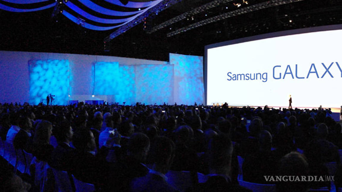 Dará Samsung dinero a sus clientes para ‘quedarse’
