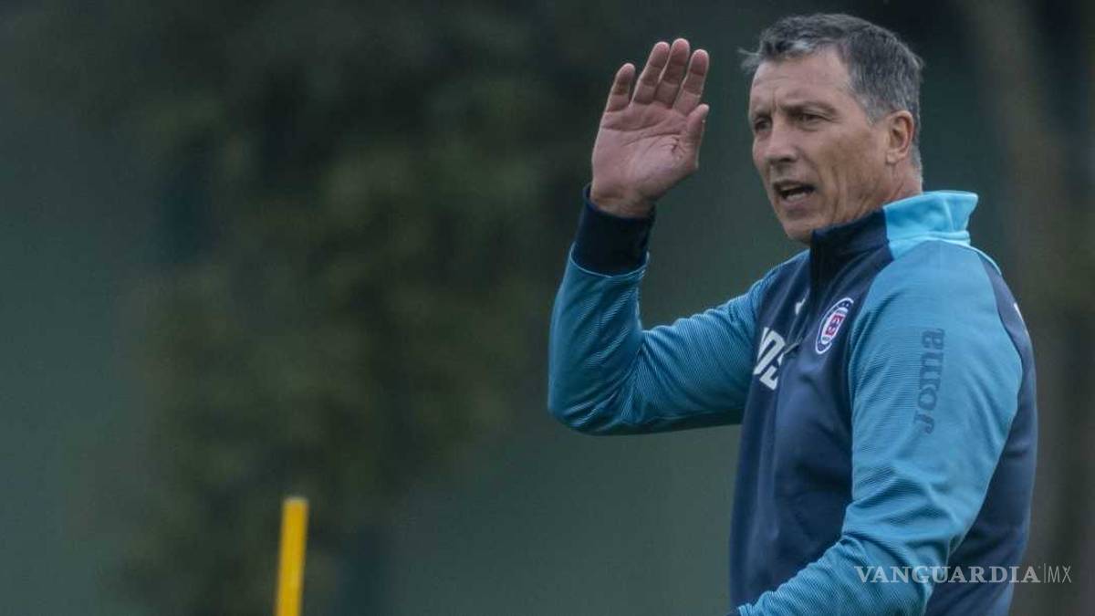 Siboldi le 'da clases' a Sebastián Jurado