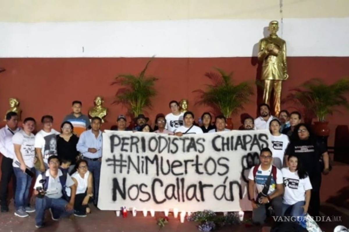 Periodistas de Chiapas se suman a protesta por homicidios de comunicadores