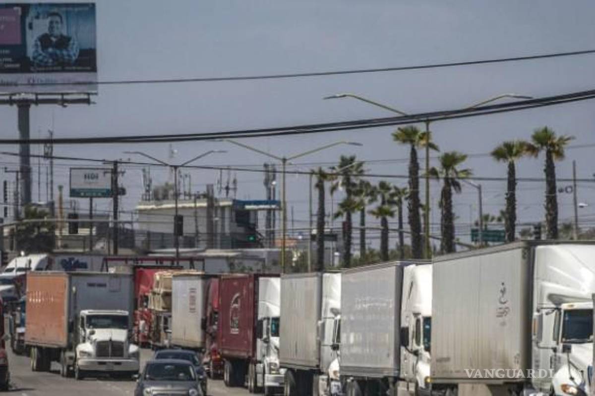 Aseguran expertos que políticas migratorias de Trump complican cruce de mercancías hacia EU