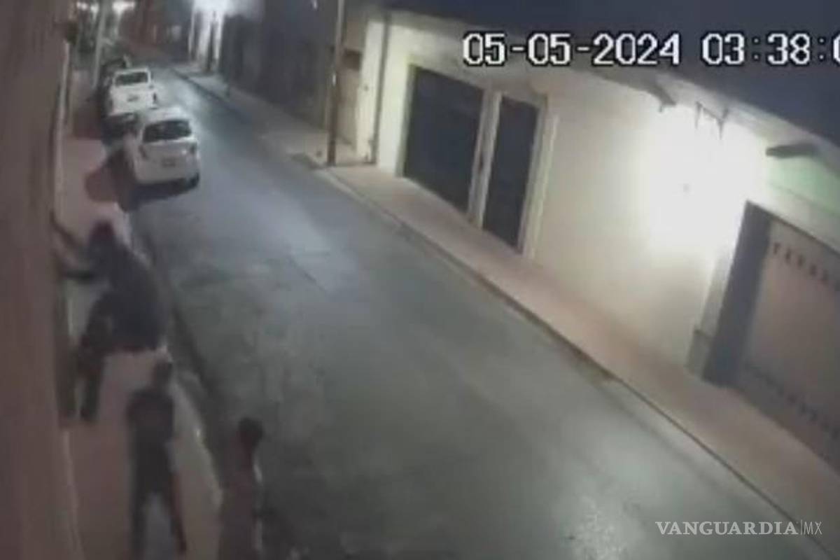 Captan en video intento de asalto a negocio en el Centro de Saltillo