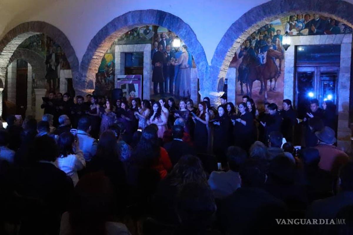 $!Solistas y coro ofrecieron un programa de ópera, canción y zarzuela bajo la dirección artística de Alejandro Reyes Valdés.
