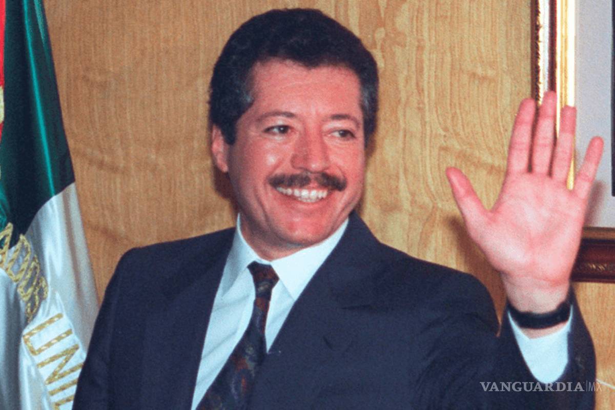 Logran $300 mil en subasta de objetos que fueron de Luis D. Colosio