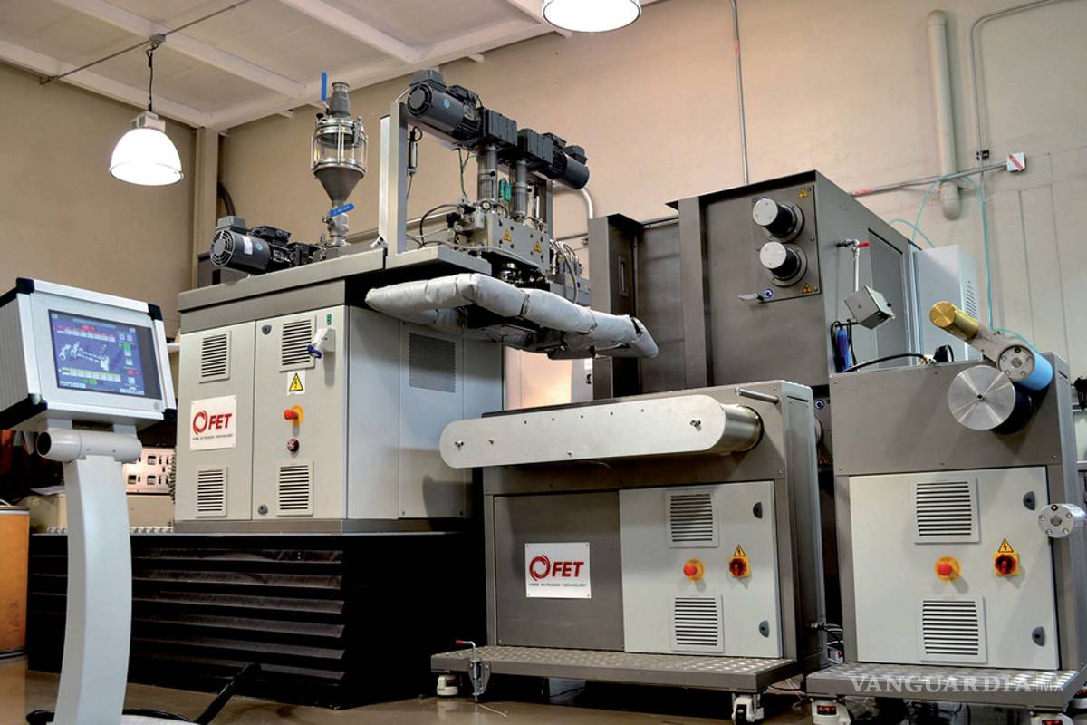 $!Investigadores de Saltillo crean hilo y tela que mata bacterias