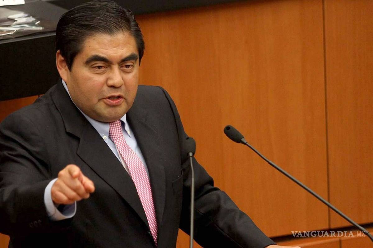 Barbosa llama a garantizar profesionalización de la PGR