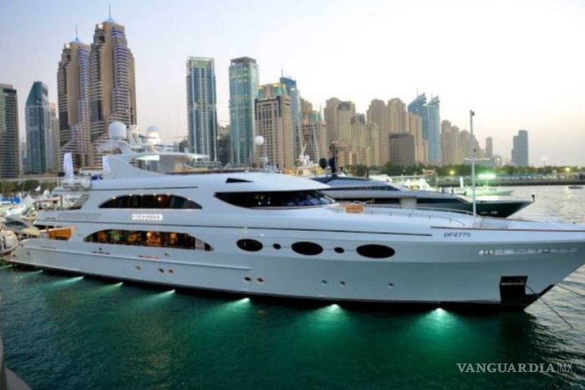 El superyate 'Millennial' hace olas en el show de barcos de Dubai