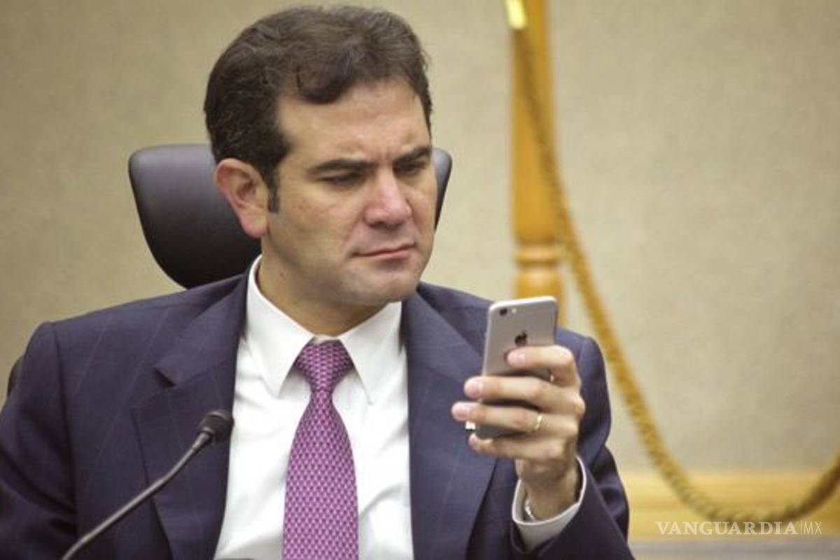 Gasta INE 5.6 mdp en compra de iPhone's para mandos