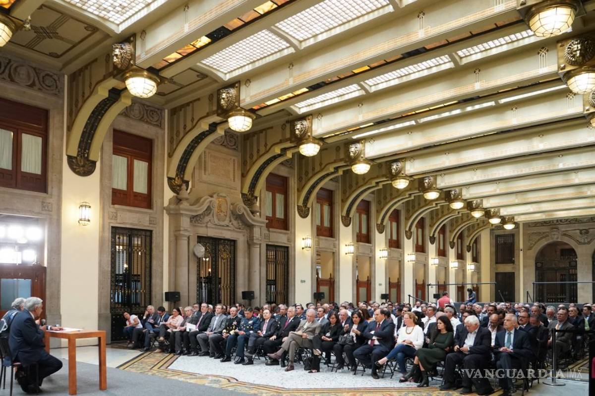 Gabinete ajusta su salario y ganan menos que AMLO