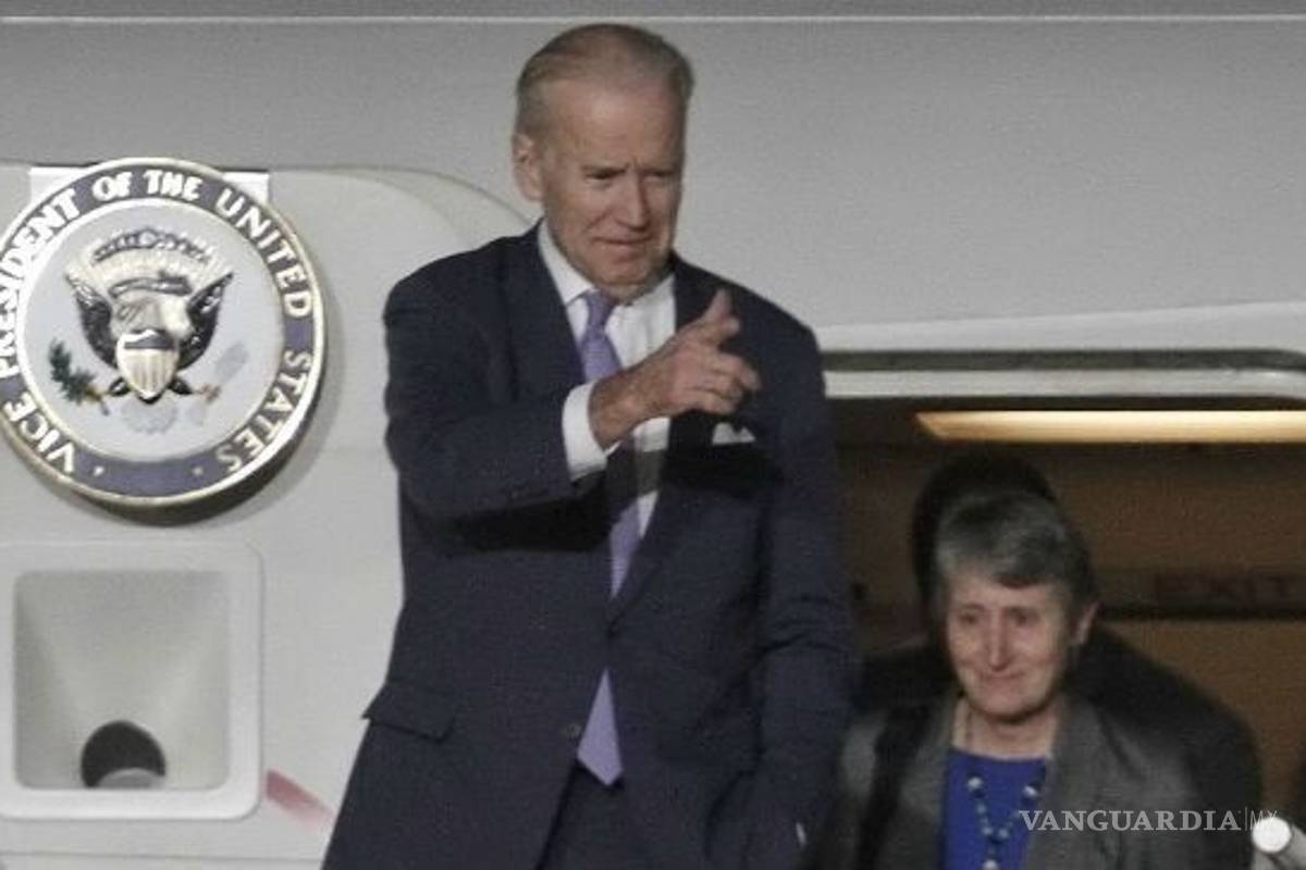 Joe Biden llega a la CDMX; se reunirá con Peña Nieto