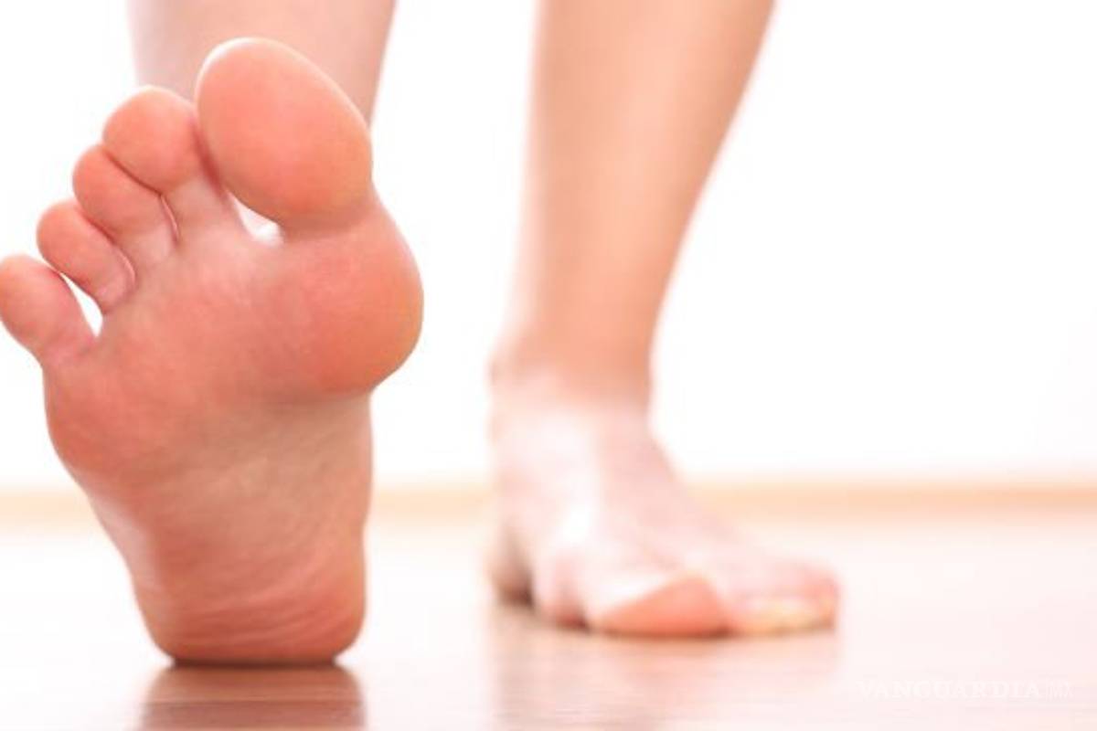 8 razones por las que se hinchan los pies