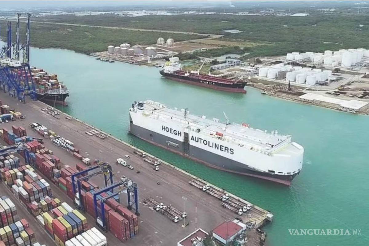 Hay 8 puertos y 555 empresas ligados al huachicol fiscal